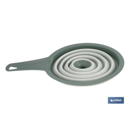 EMBUDO PLEGABLE COLOR VERDE 27 X 12 X14 CM