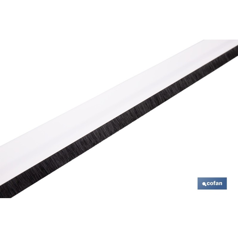 BURLETE BLANCO ADHESIVO DE ALUMINIO CON CEPILLO 92 CM